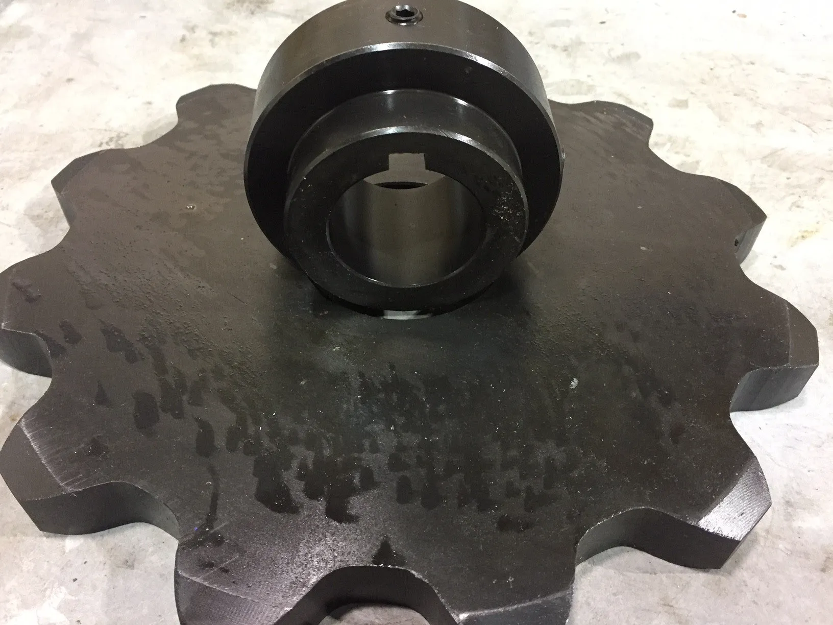 1-11/16" Y-Series Weld on Hub Round Bore with Keyway Set Screw