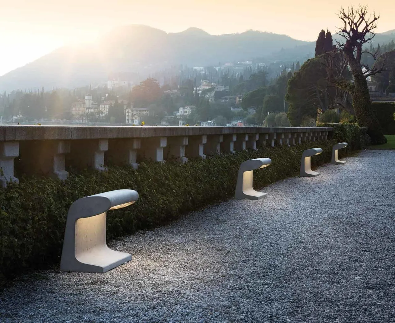 BORNE BÉTON GRANDE Floor Lamp