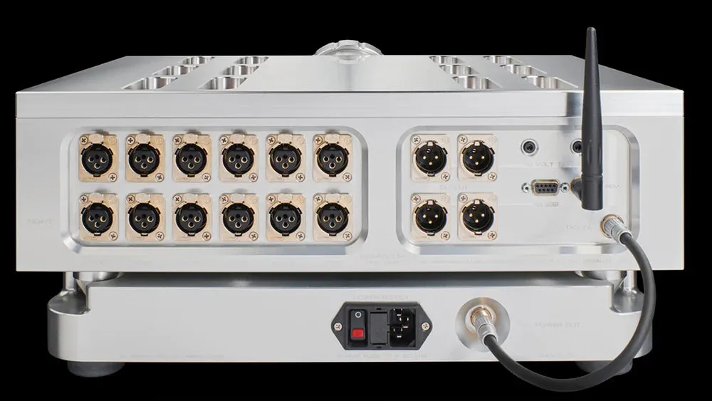 Dan D'Agostino Momentum HD Preamplifier
