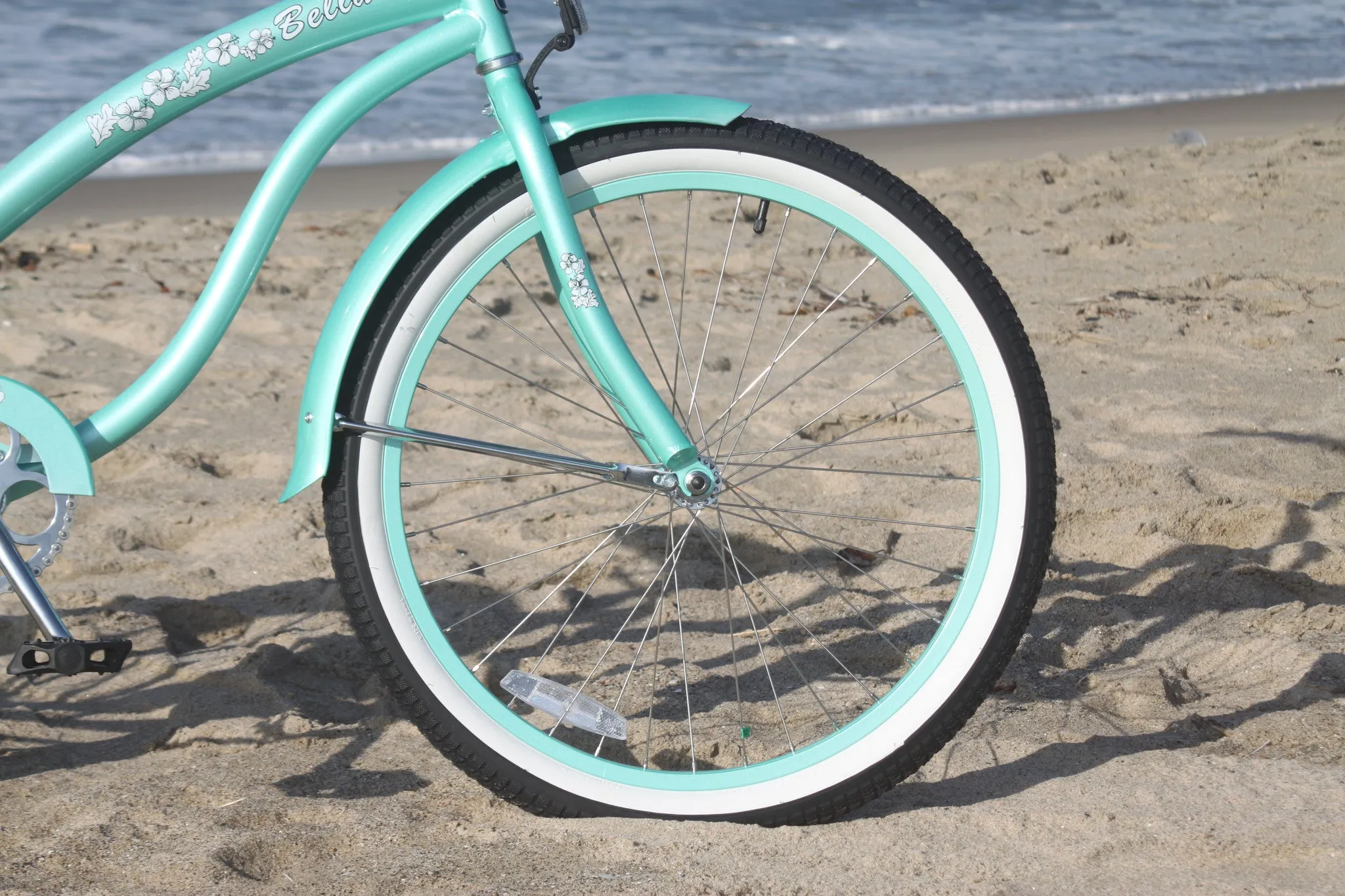 Firmstrong Bella Classic Single Speed - Women's 24" Beach Cruiser Bike