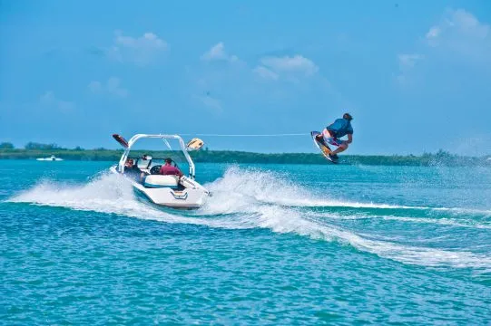Roswell Aviator Wake Tower - White | 2022 | Pre-Order